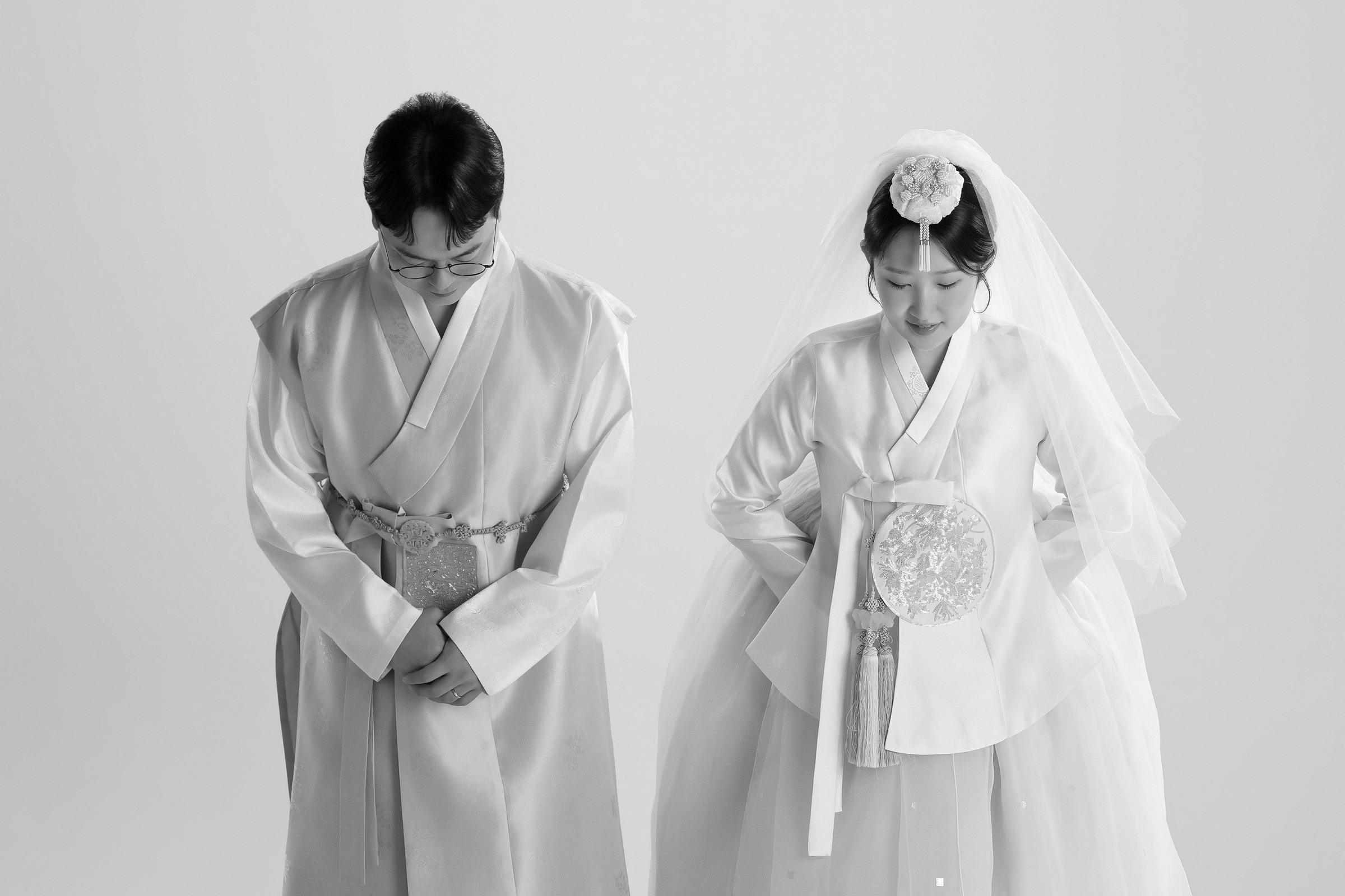 인사하는 연천과 다예
